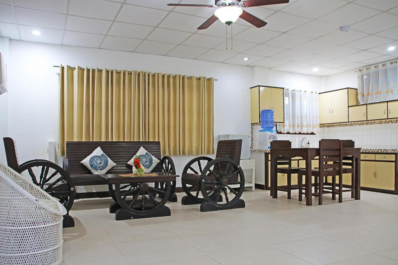 1888 Beach Resort 두마구에테 외부 사진